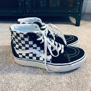 PLATFORM CHECKERBOARD VANS
